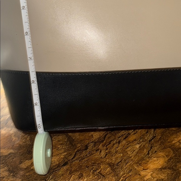 Kate Spade Beige and Black Tote Bag - Picture 10 of 10